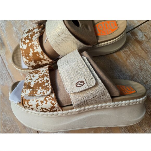 RARE! HEY DUDE Delray Platform Animal Shimmer Adj 2-Strap Slide Tan/Beige/Multi - Picture 1 of 16
